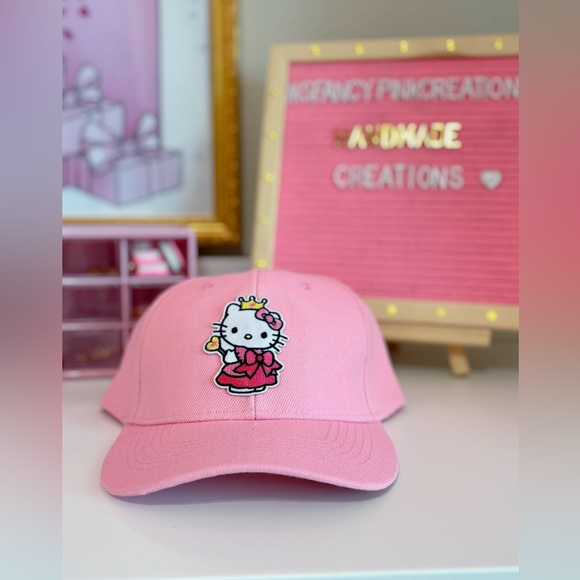 Hello Kitty Princess Pink Hat - Picture 1 of 3